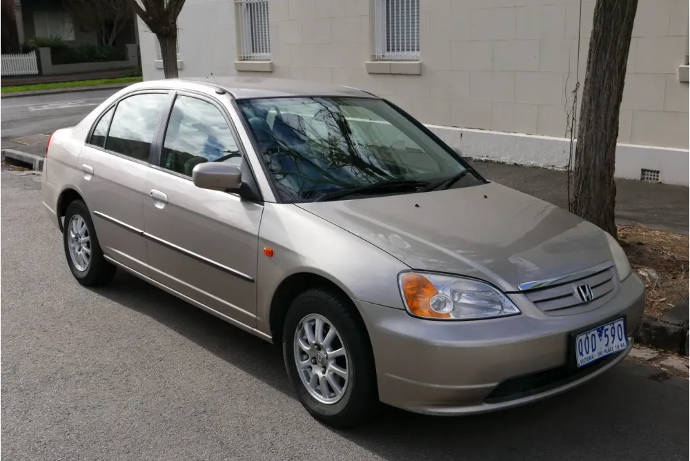 Honda Civic VII Sedan