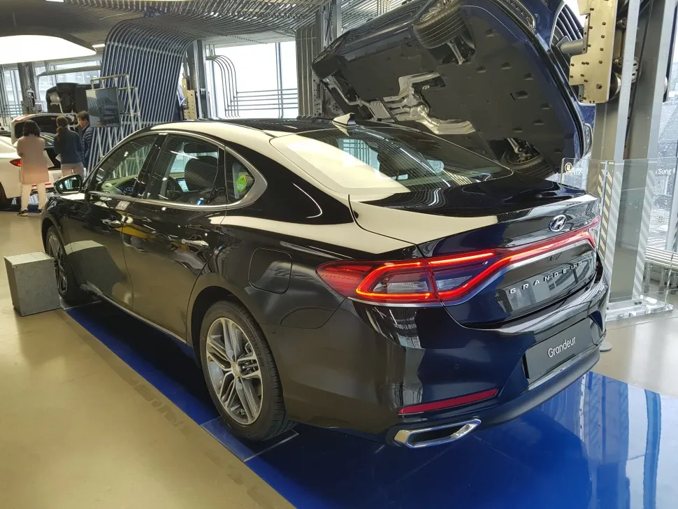 Image for Hyundai Grandeur/Azera VI (IG)