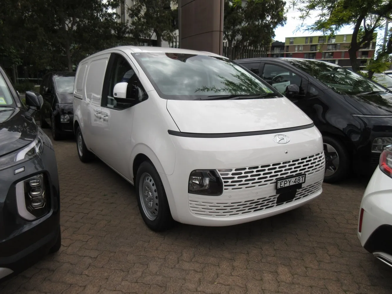 Hyundai Staria -Load