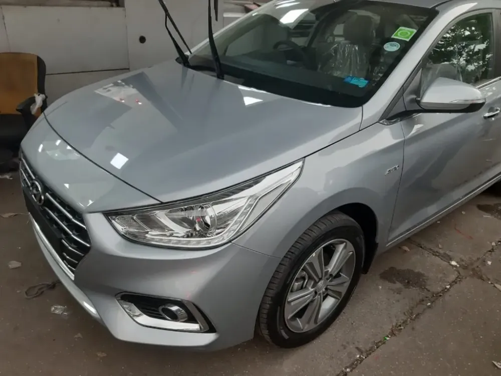 Hyundai Verna V