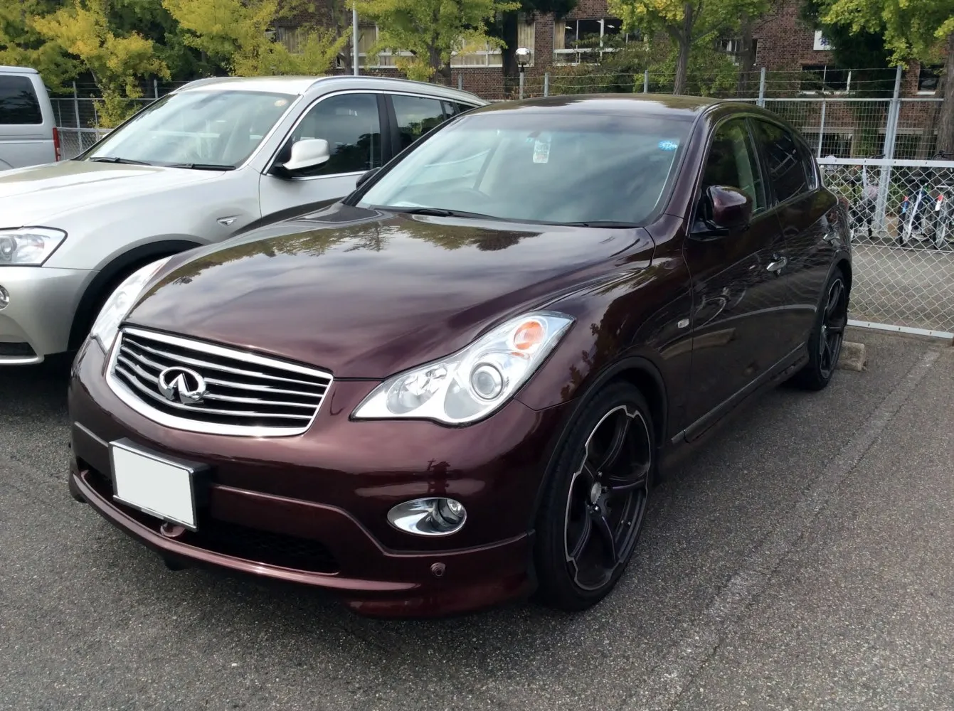 Infiniti QX50 I