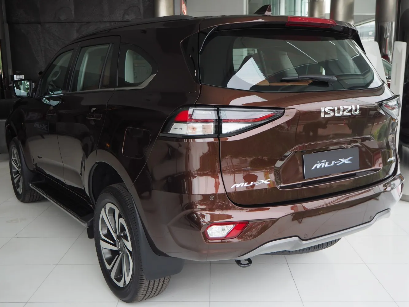 Image for Isuzu MU-X II