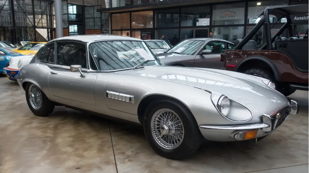 Jaguar E-type 2+2