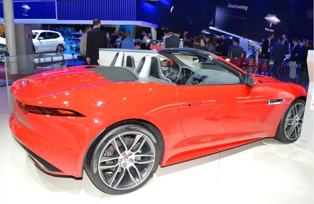 Jaguar F-type Convertible (facelift 2017)