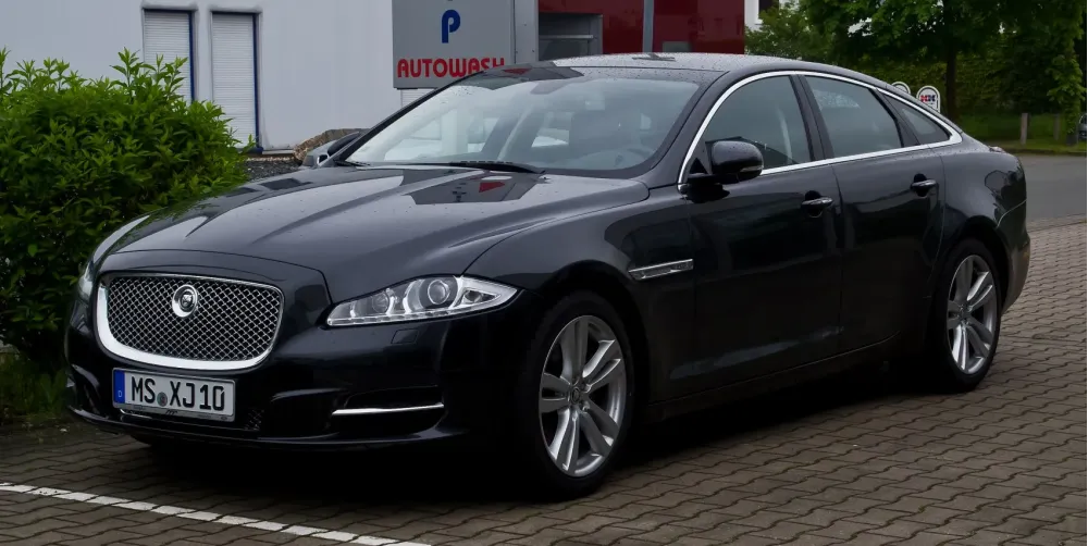 Jaguar XJ X351