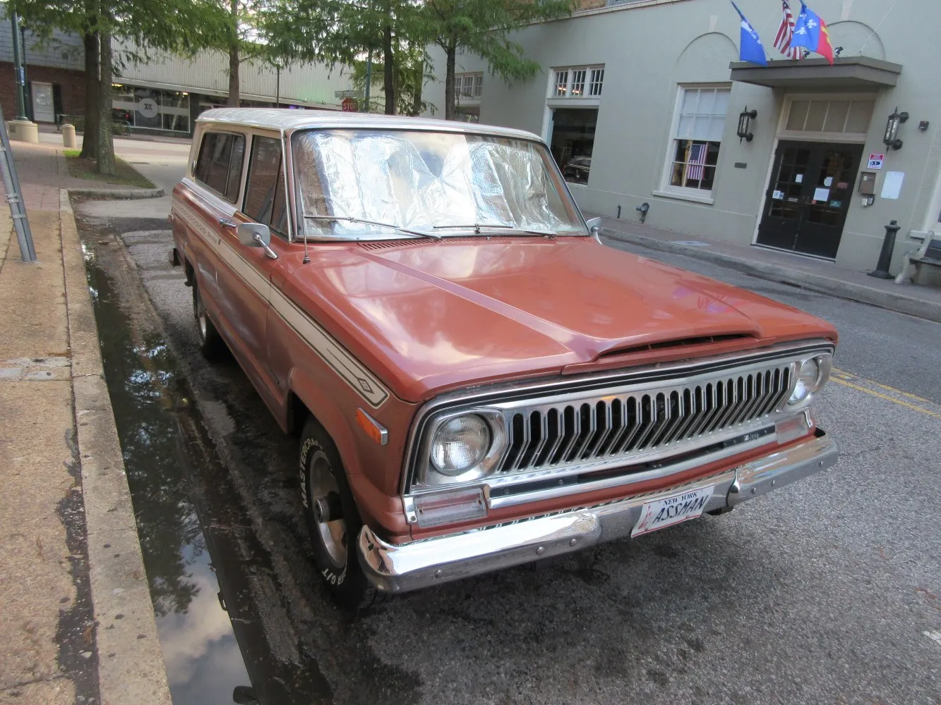 Image for Jeep Cherokee I (SJ) 3-door