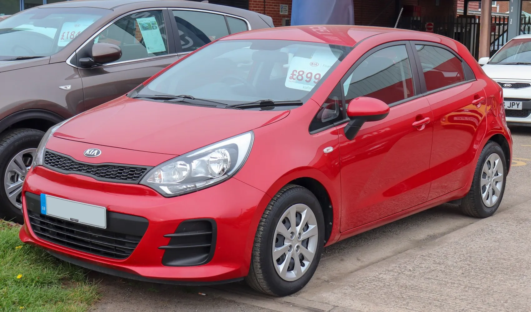 Kia Rio III Hatchback (UB, facelift 2015)