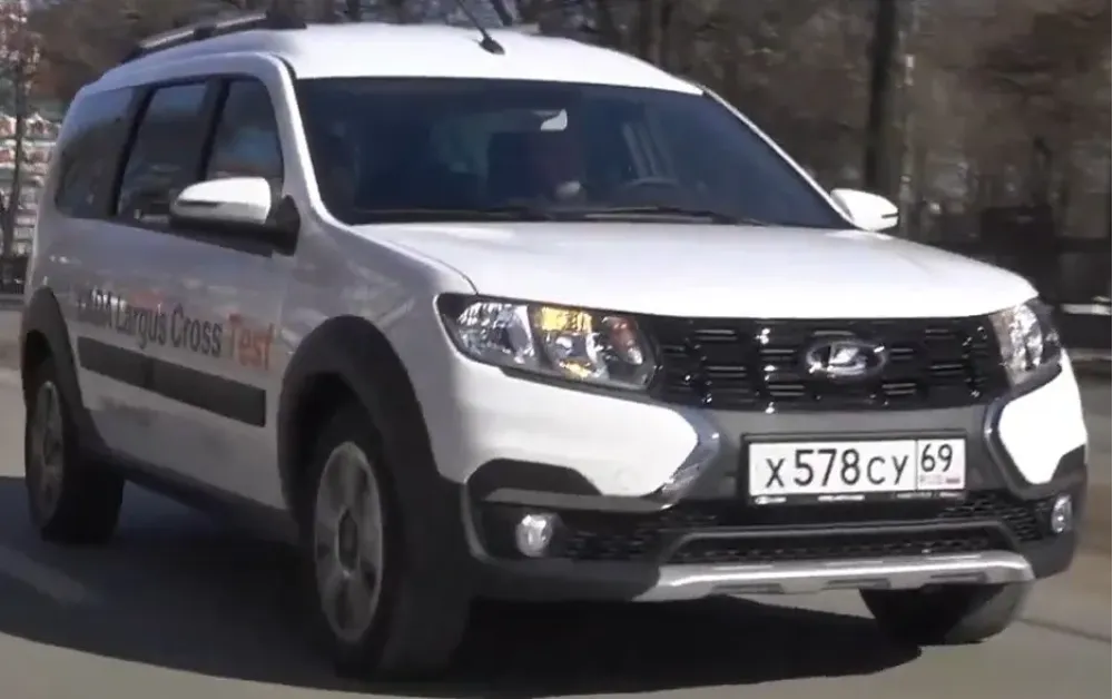 Lada Largus Cross (facelift 2021)