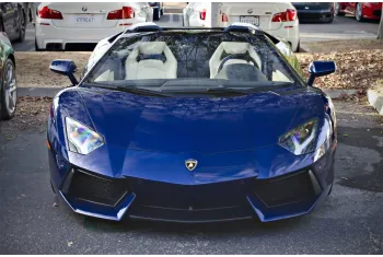 Lamborghini Aventador LP 700-4 Roadster
