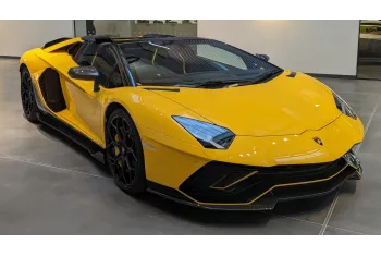Lamborghini Aventador LP 780-4 Ultimae Roadster