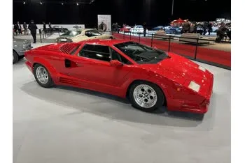 lamborghini countach lpi-800-4