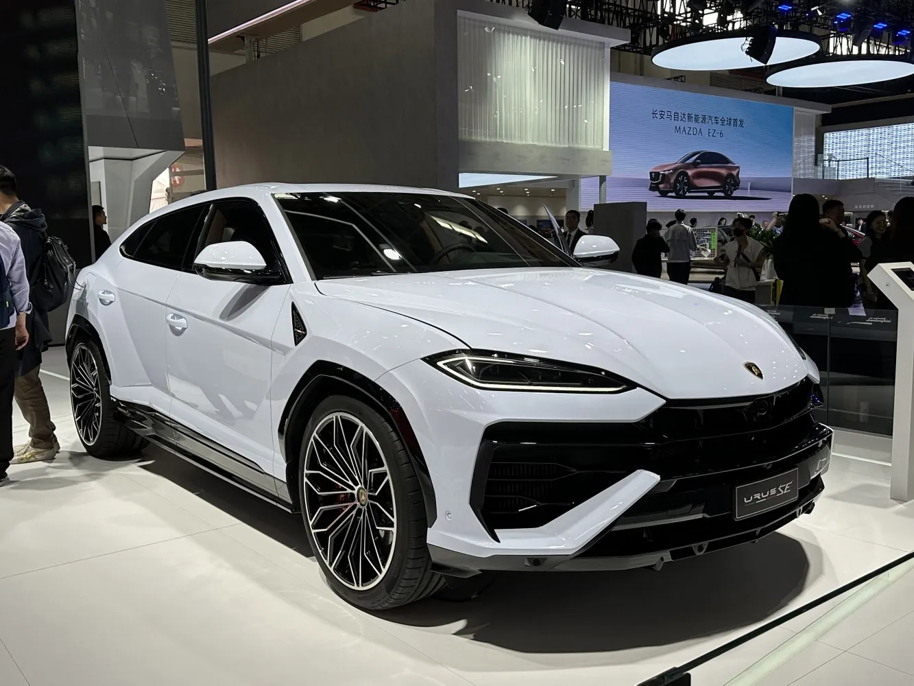 Lamborghini Urus facelift 2024