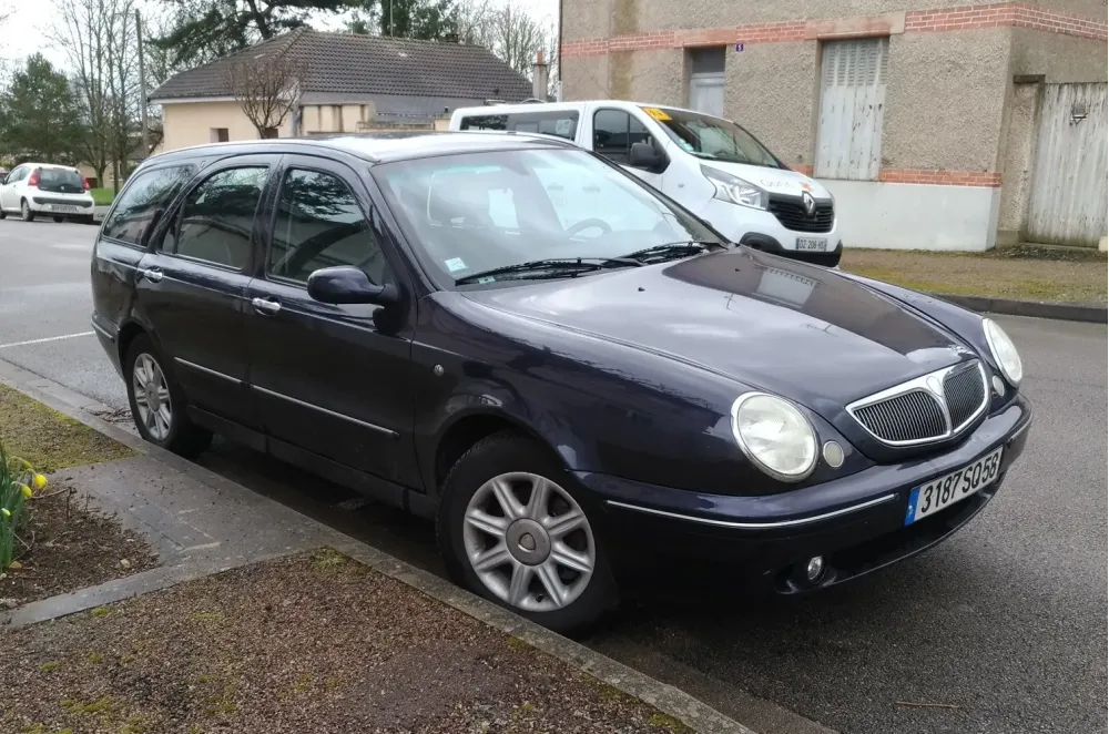 Lancia Lybra SW (839)