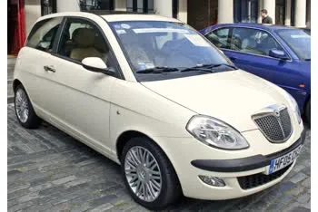 lancia ypsilon y10-156