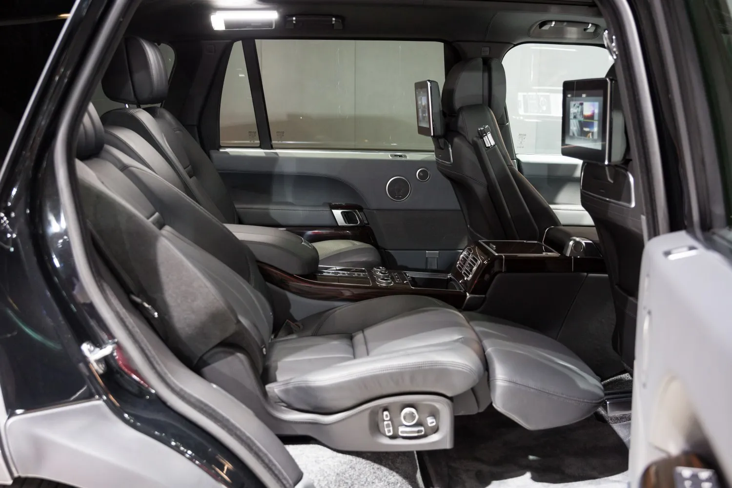 Image for Land Rover Range Rover IV Long