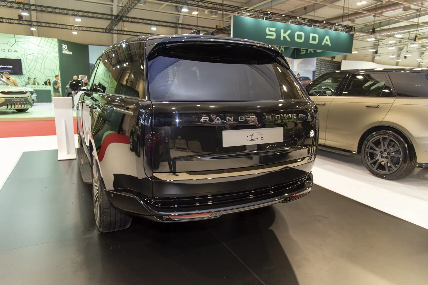 Image for Land Rover Range Rover V LWB
