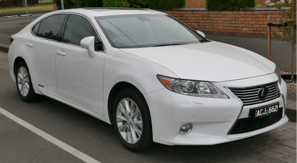 Lexus ES VI (XV60)