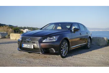 Lexus LS IV (facelift 2012)