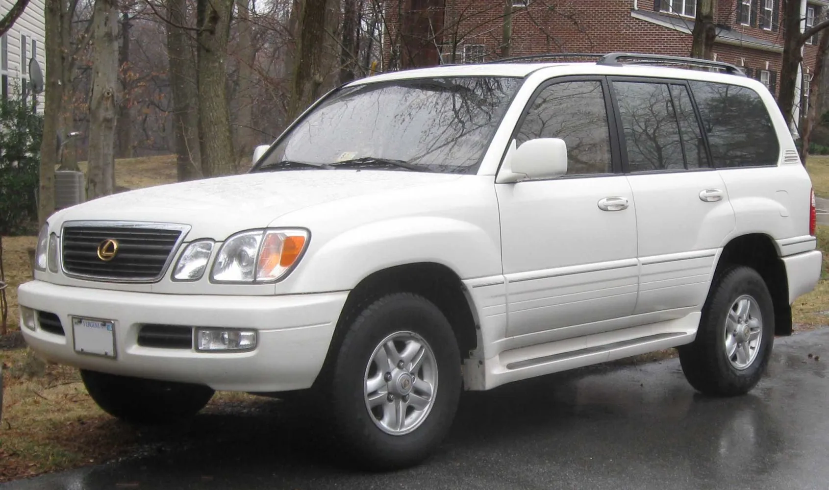 Lexus LX II