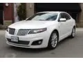 Lincoln MKS I (facelift 2013)