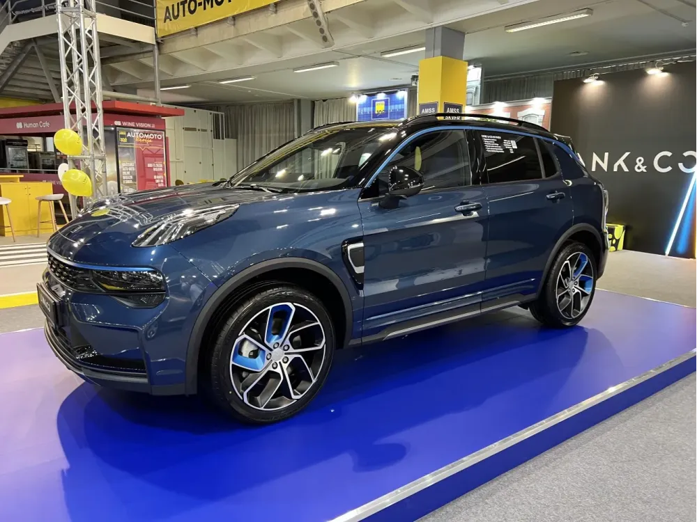 Lynk & Co 01 facelift 2020