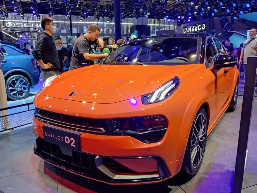 Lynk & Co 02 I Hatchback