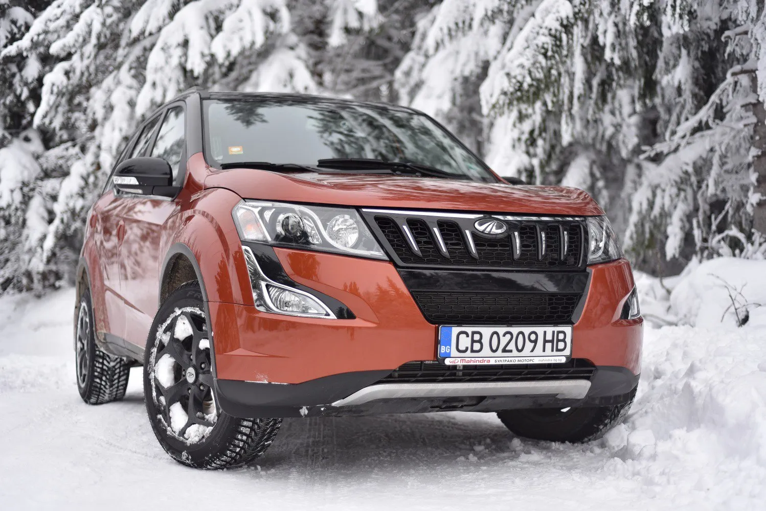 Image for Mahindra XUV500 facelift 2015