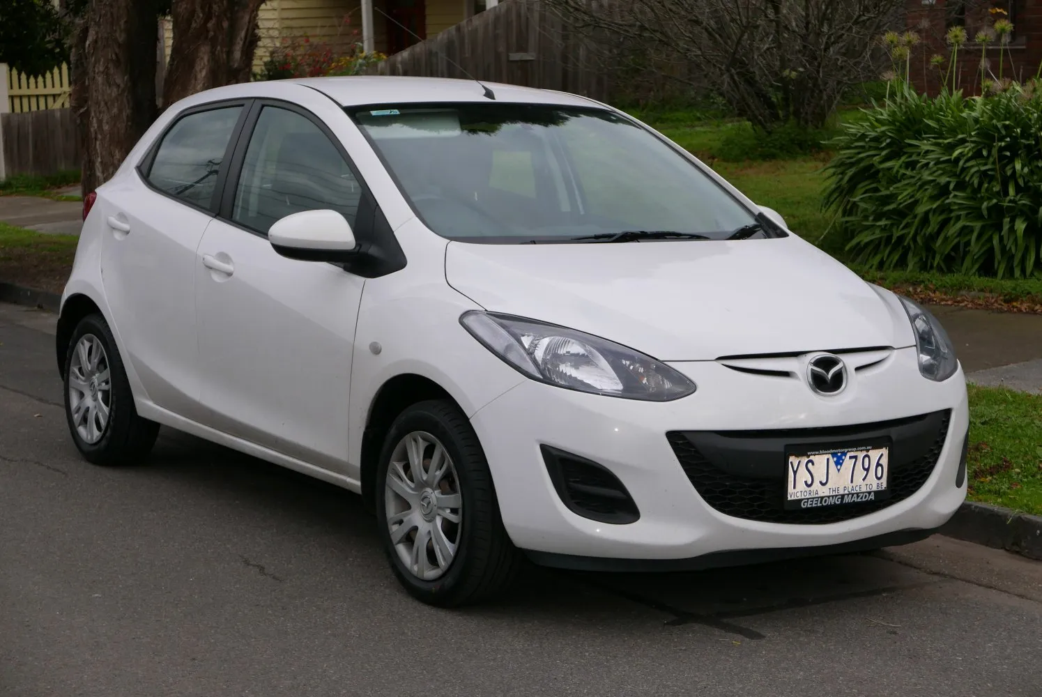 Mazda 2 II (DE, facelift 2010)