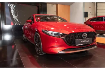 Mazda 3 IV Hatchback
