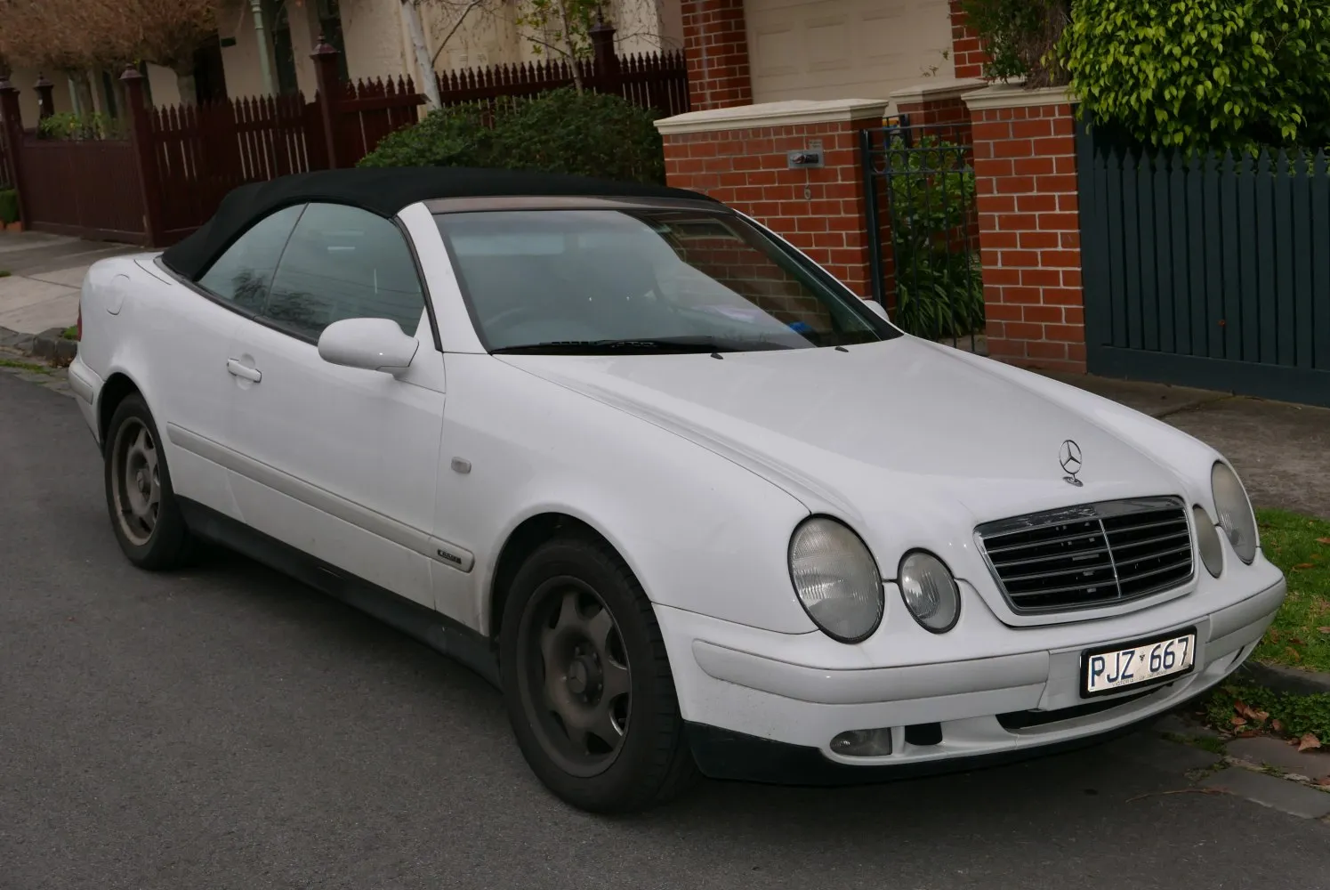Image for Mercedes-Benz CLK A208