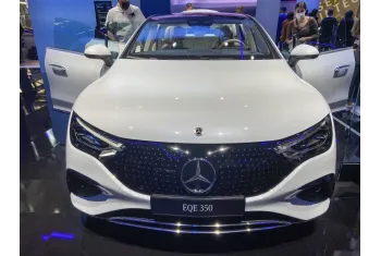 Mercedes-Benz EQE V295