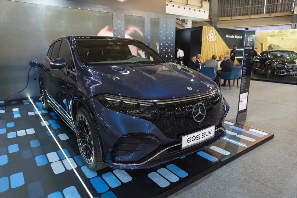 Mercedes-Benz EQS SUV X296