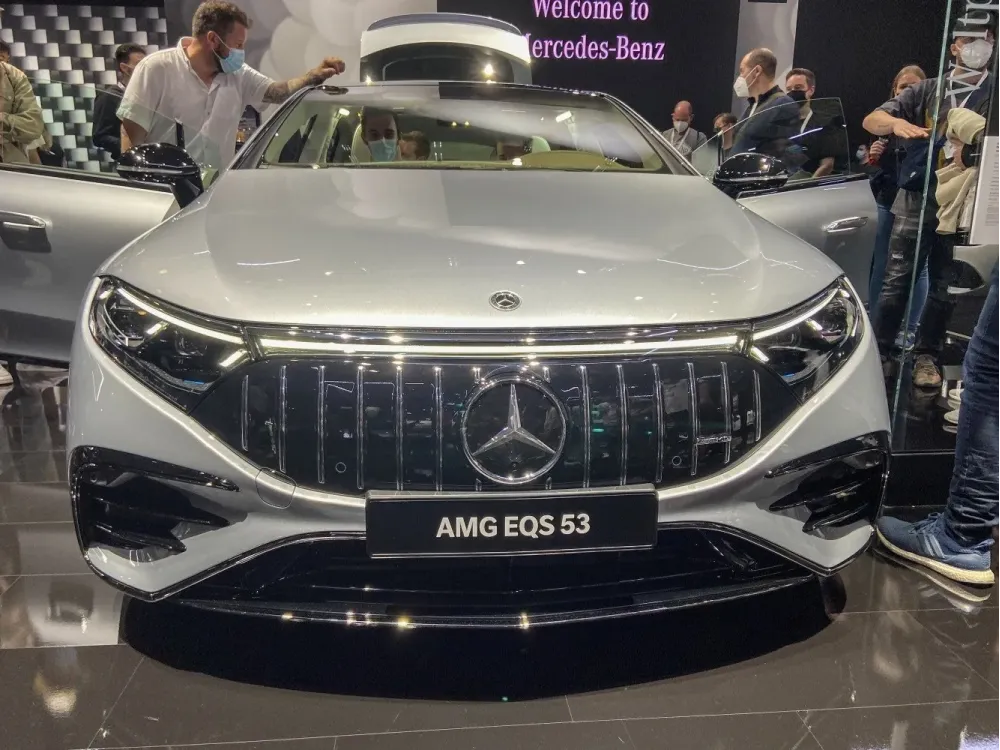 Mercedes-Benz EQS V297