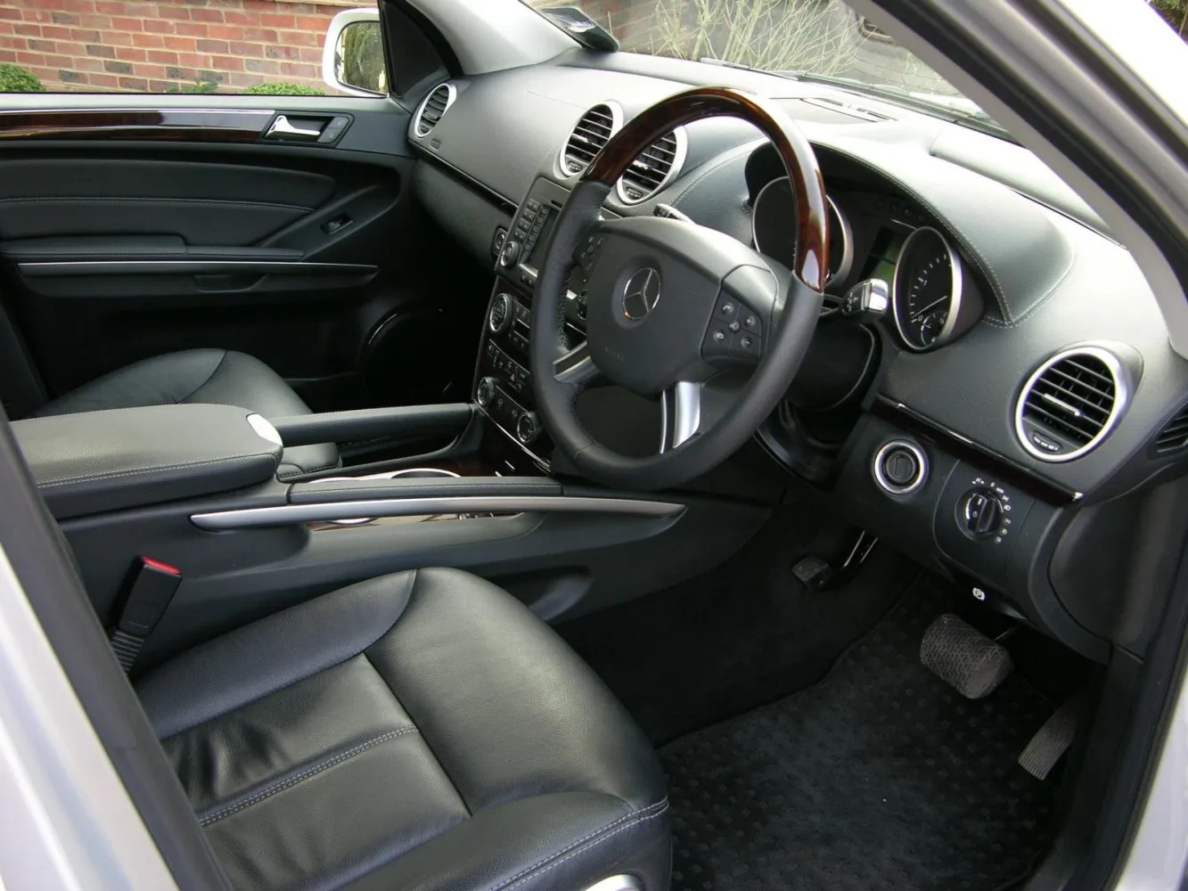 Image for Mercedes-Benz GL X164