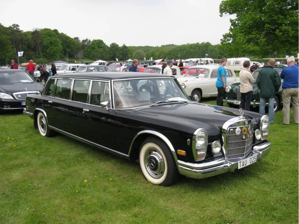 Mercedes-Benz W100 Pullman
