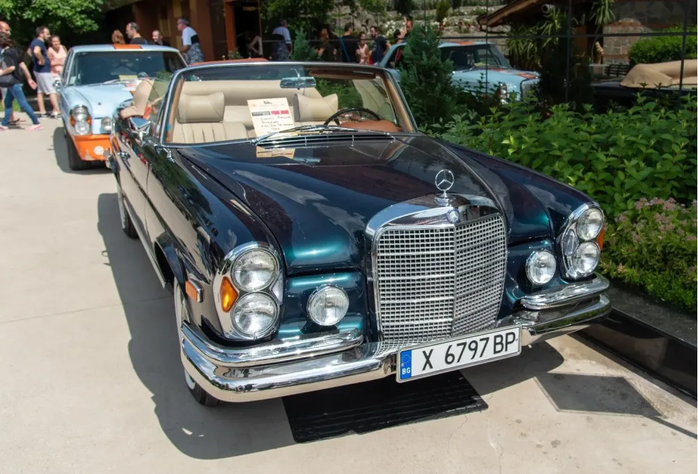 Mercedes-Benz W111 Cabriolet
