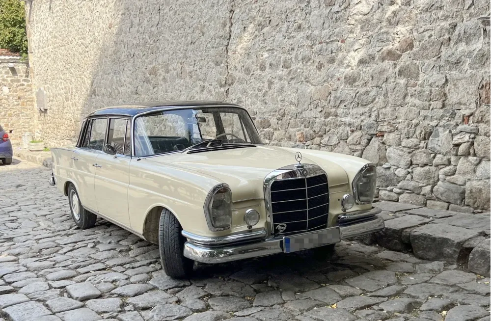 Mercedes-Benz W111 Coupe
