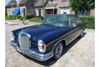 Mercedes-Benz W112 Coupe