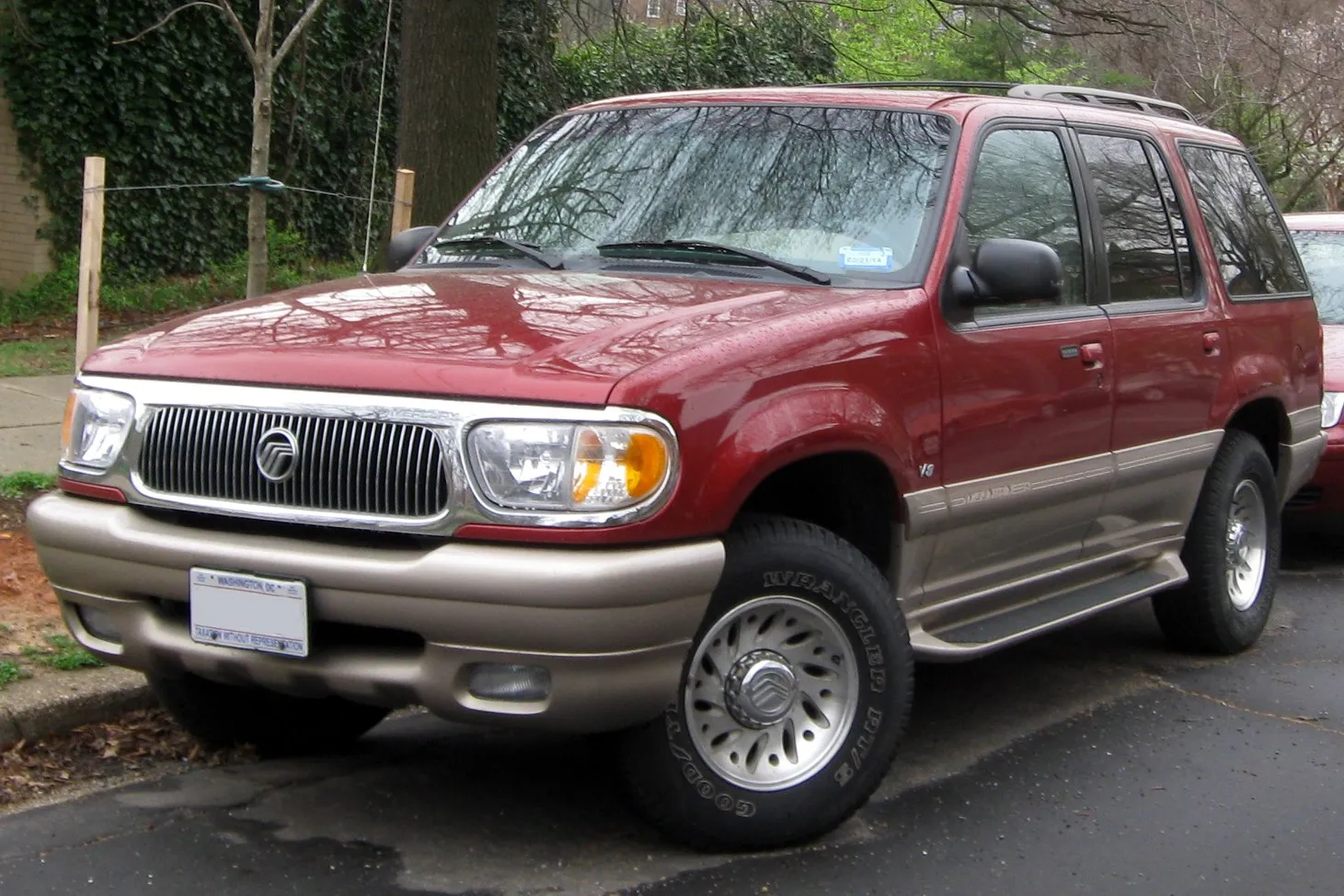 Mercury Mountaineer I