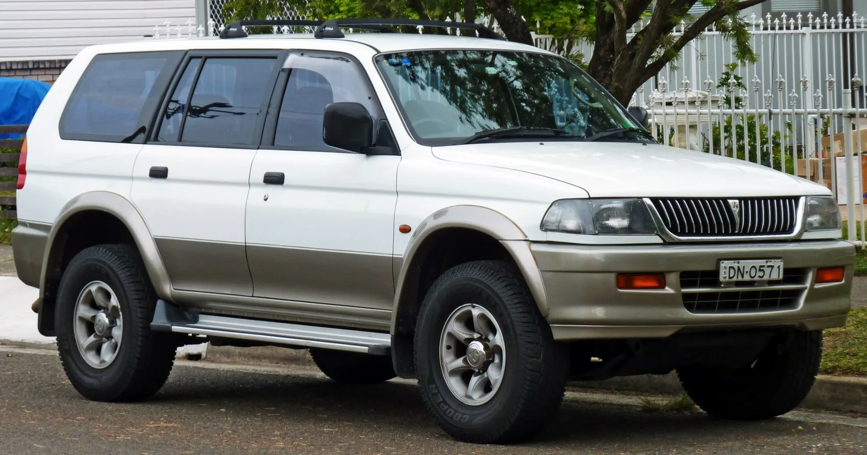 Image for Mitsubishi Challenger W