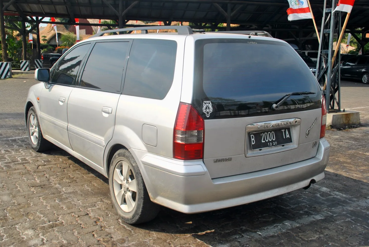Image for Mitsubishi Chariot Grandis (N11)