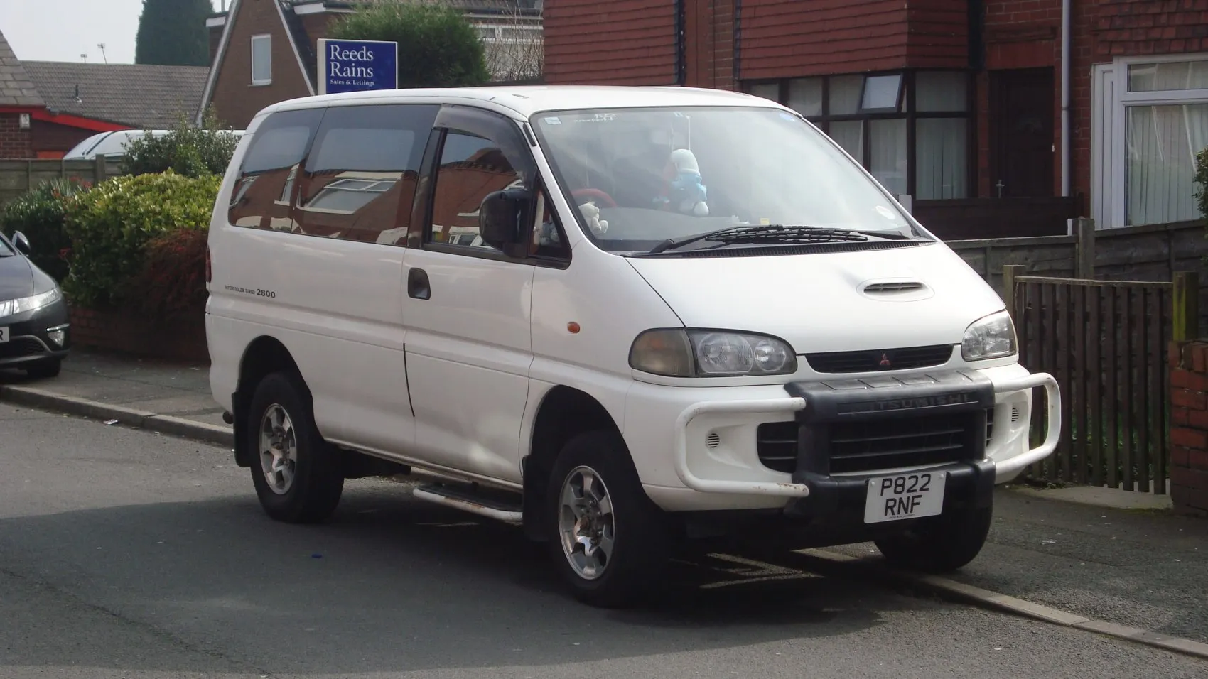 Mitsubishi Delica L400