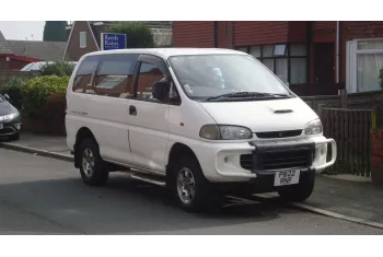 Mitsubishi Delica L400
