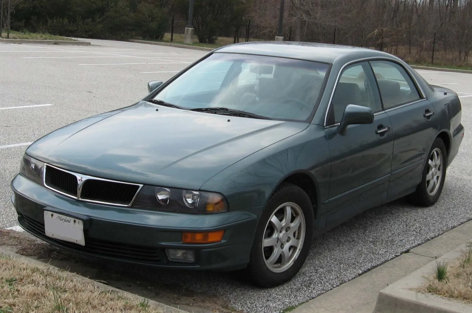 Mitsubishi Diamante II