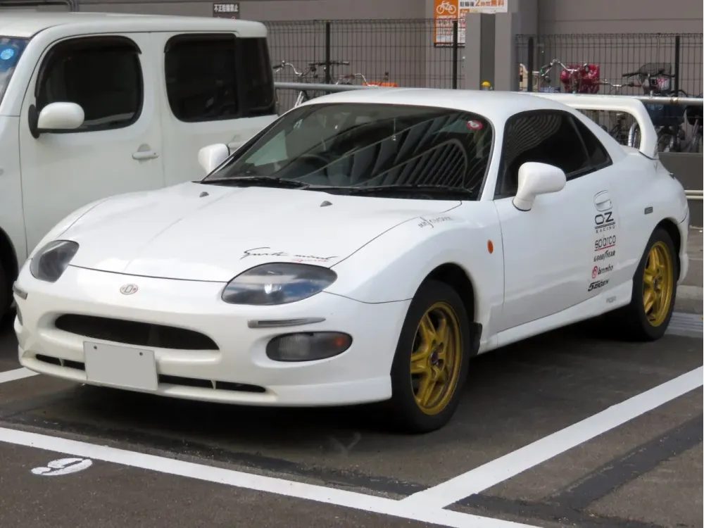 Mitsubishi FTO E-DE3A