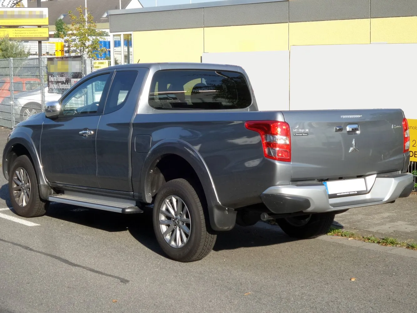 Image for Mitsubishi L200 V Club Cab