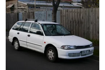 Mitsubishi Lancer V Wagon