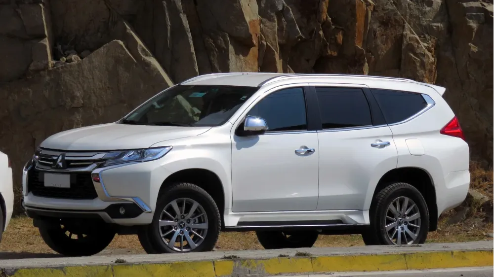 Mitsubishi Montero Sport III