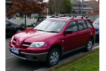 mitsubishi outlander iv-facelift-2024
