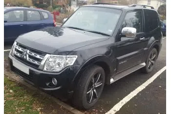 mitsubishi shogun iv-5-door-facelift-2014